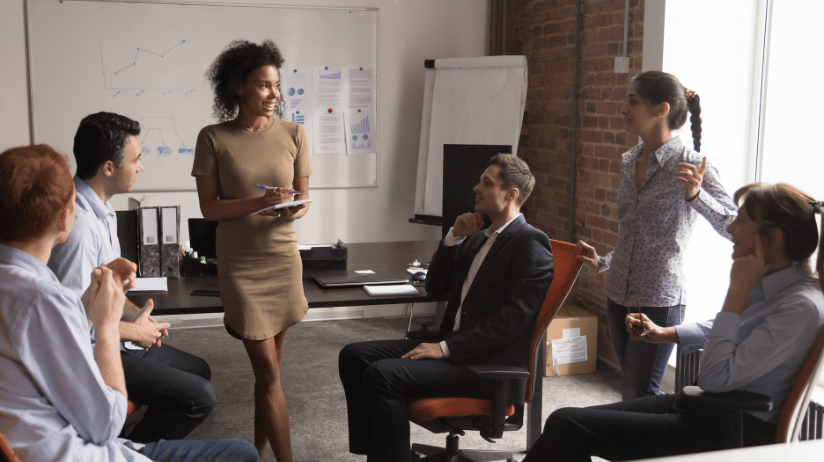 Blog20Covers20-202024-03-28T090703.412 Group of business professionals in a casual meeting